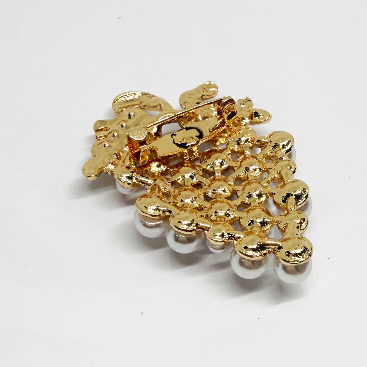 Pearl Grape Brooch in Gold
