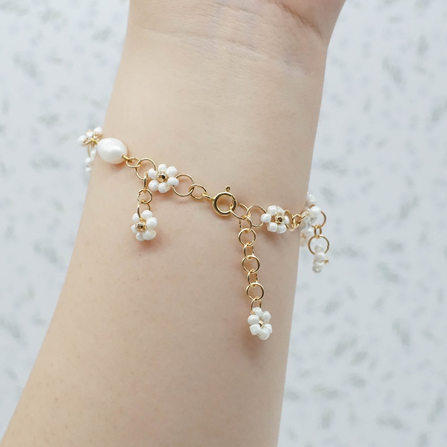 Flower Charm Bracelet - GOLDEN VINES