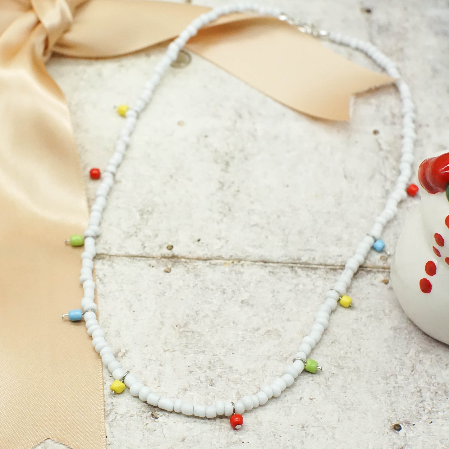 Holiday Beaded Necklace - STRINGLIGHTS