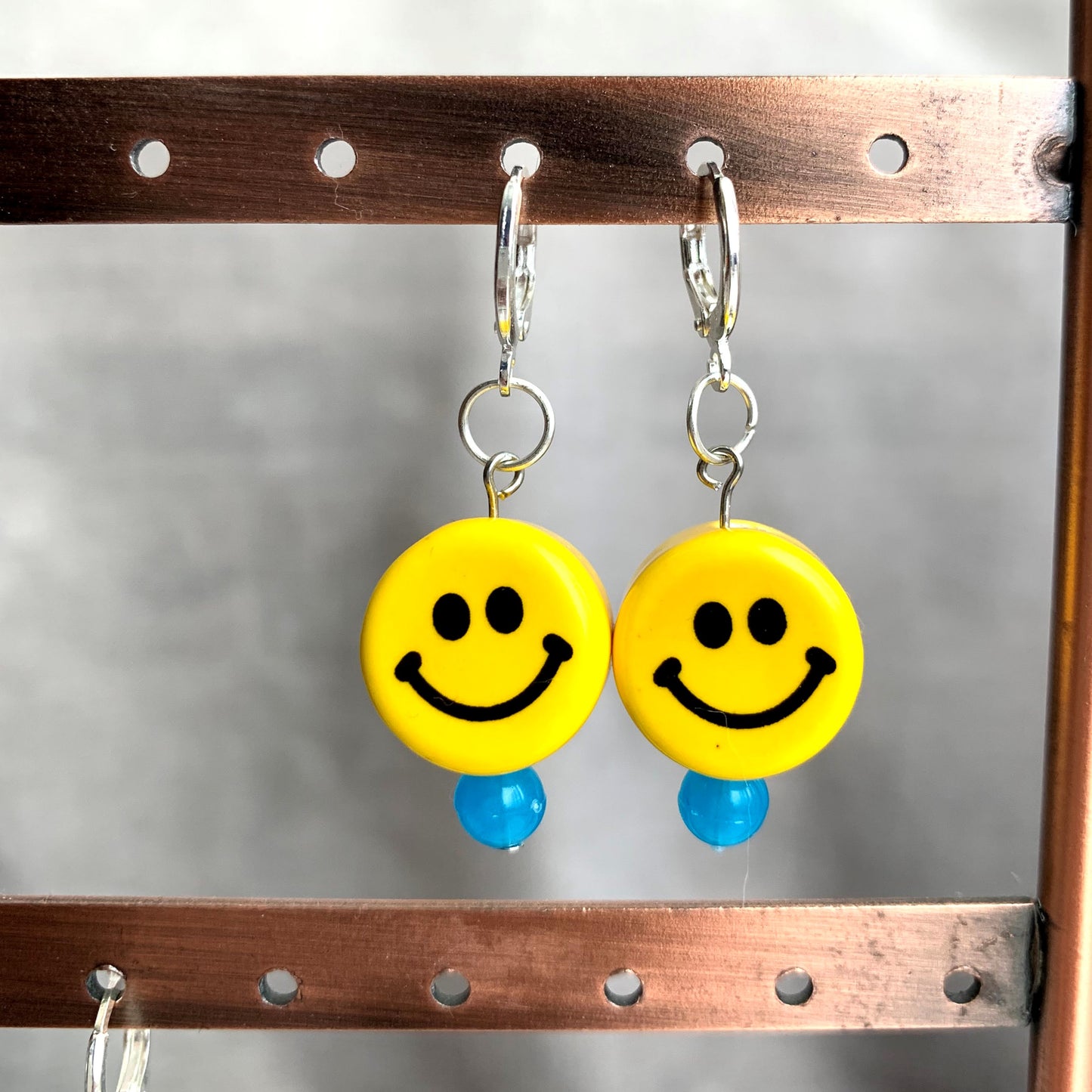 Big Smile Earrings - BIG SMILEY