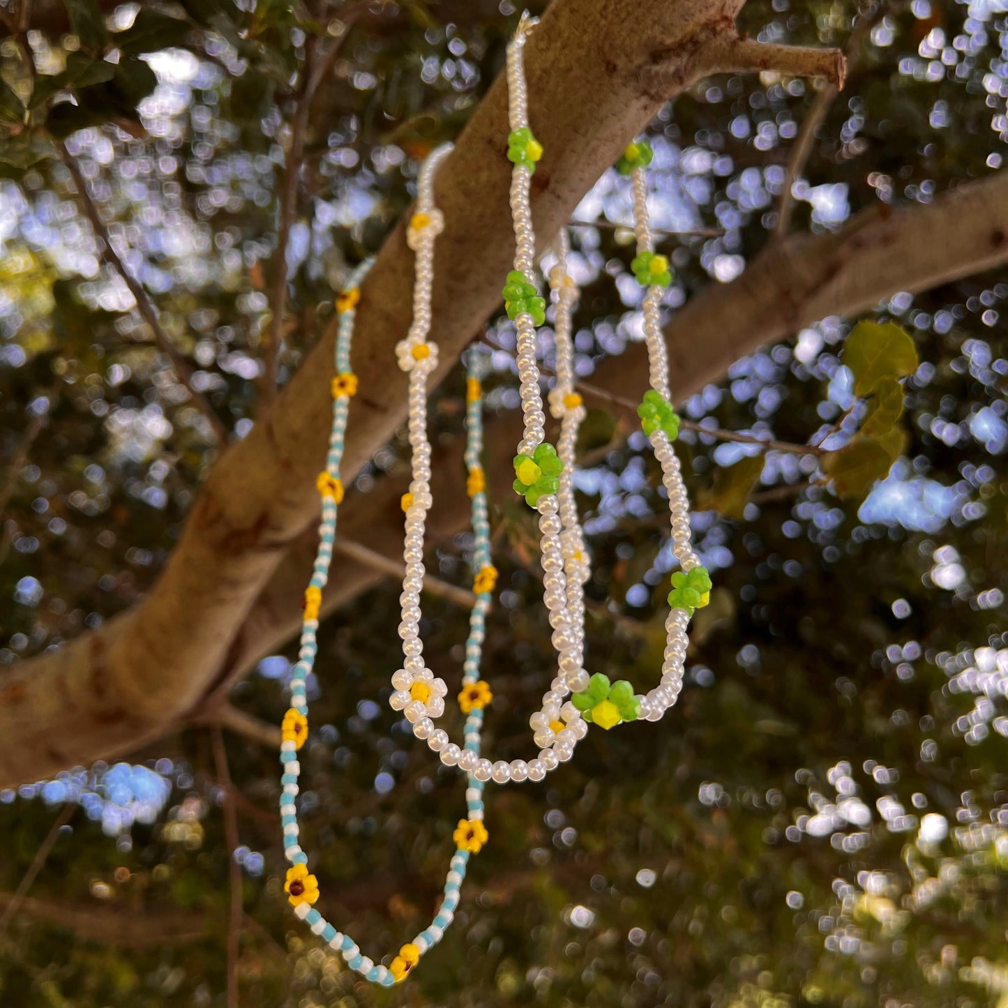 Beaded Flower Necklace - PEARLY FLOWER