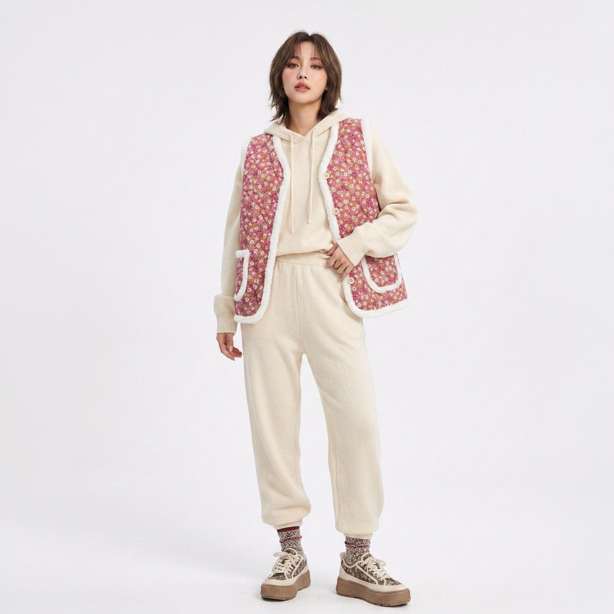 Korean K-Idol Trendy Kimjang Vest Quilted Floral Print