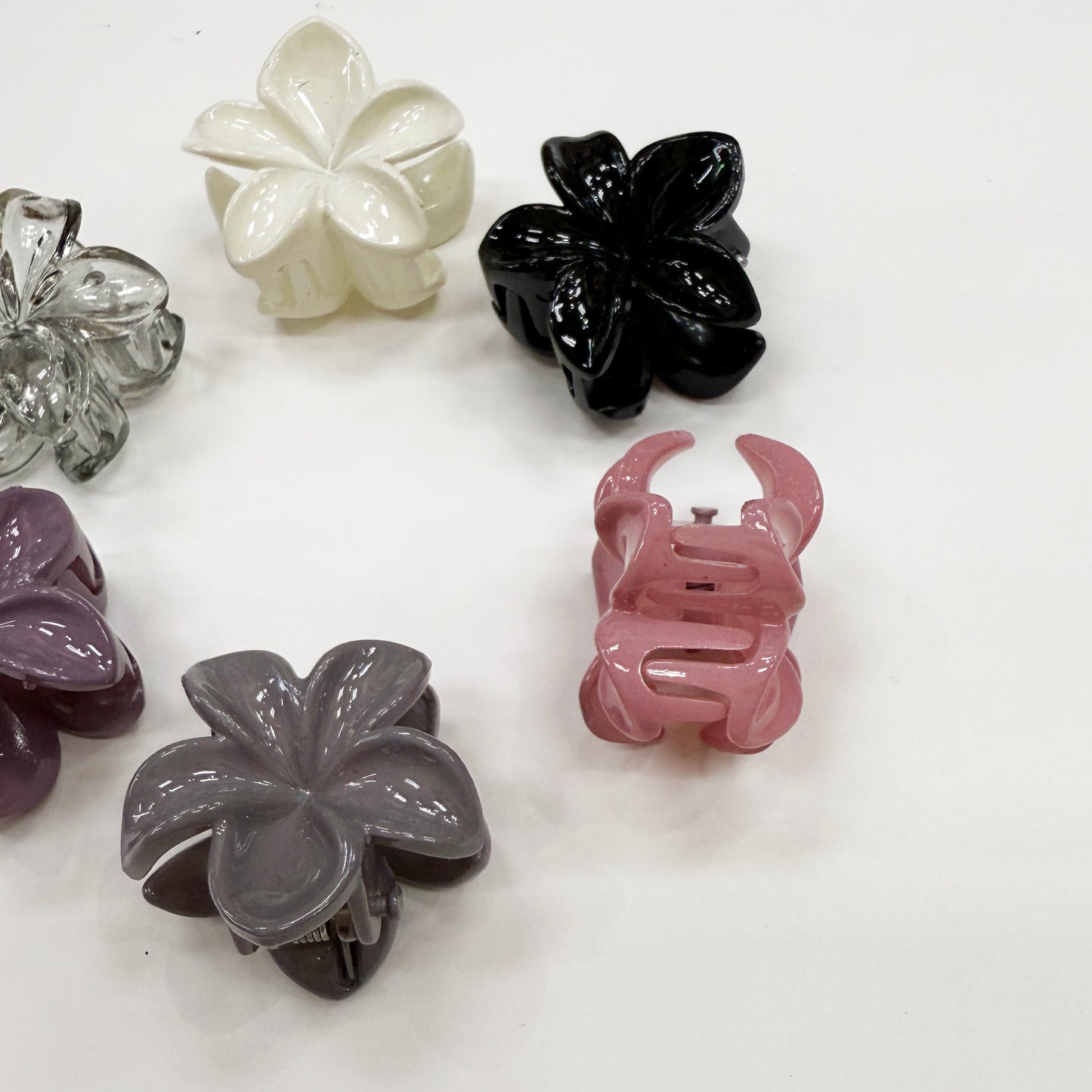 Small Hawaii Flower Claw Clips - Set of 6