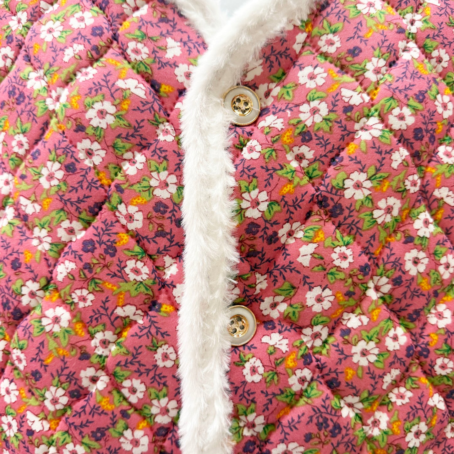 Korean K-Idol Trendy Kimjang Vest Quilted Floral Print